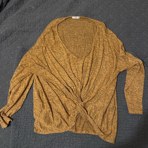 Light weight sweater. - Picture 1 of 1